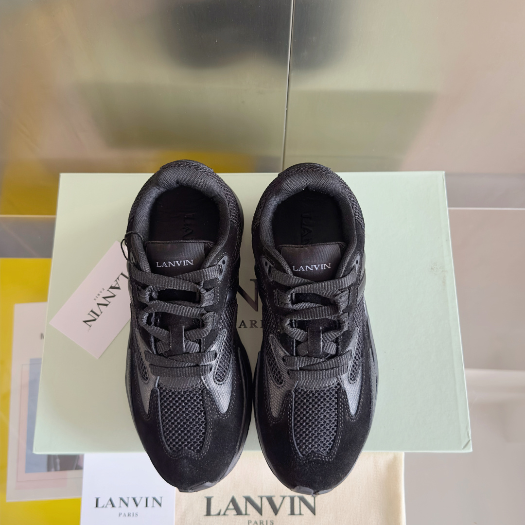 顶级版本:情侣款
Lanvin浪凡 最新Jla系列 情侣款 网面 厚底 休闲 运动鞋 跑鞋
原版购入开发