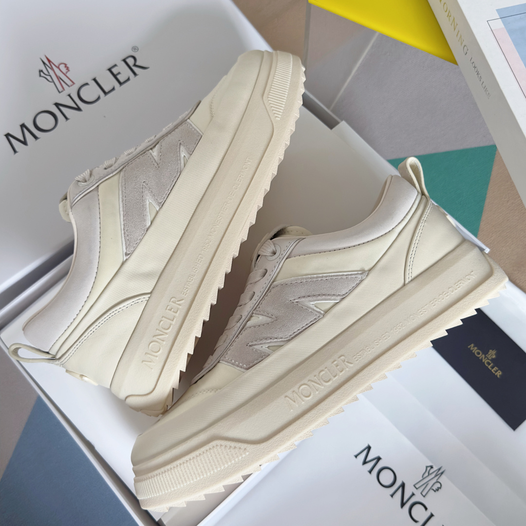 顶级版本:男款
Moncler盟可睐/蒙口Moncler Altive系列 户外 厚底 休闲 运动鞋
