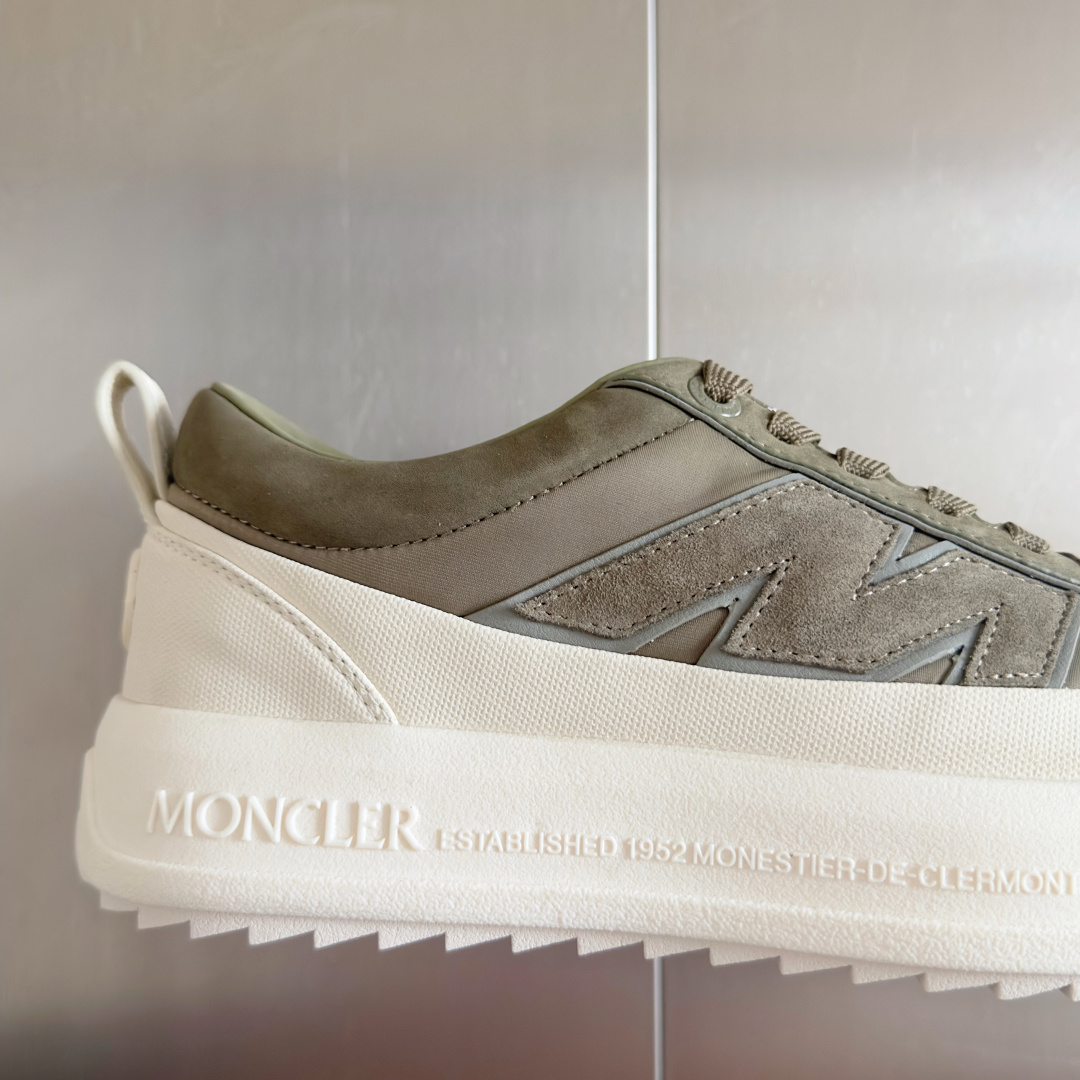 顶级版本:男款
Moncler盟可睐/蒙口Moncler Altive系列 户外 厚底 休闲 运动鞋