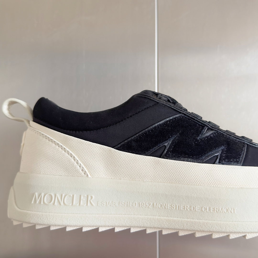 顶级版本:男款
Moncler盟可睐/蒙口Moncler Altive系列 户外 厚底 休闲 运动鞋