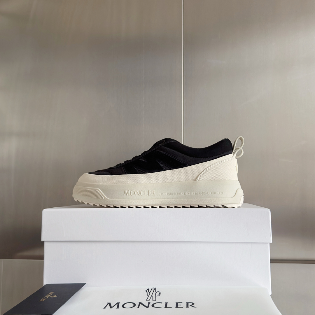 顶级版本:男款
Moncler盟可睐/蒙口Moncler Altive系列 户外 厚底 休闲 运动鞋