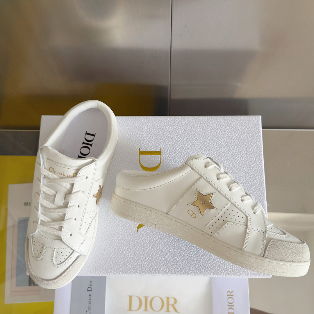 顶级版本：女款
Dior 迪奥D家最新配色 Star 系列 休闲 运动鞋 小白鞋 板鞋
原版购入开发 做