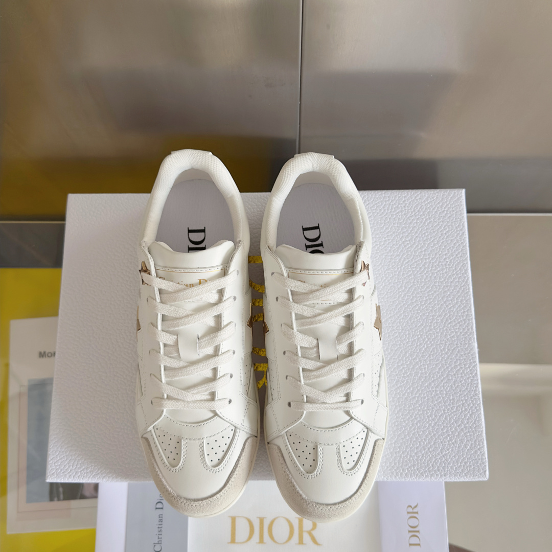 顶级版本:女款
Dior 迪奥D家最新配色 Star 系列 休闲 运动鞋 小白鞋 板鞋
原版购入开发 做