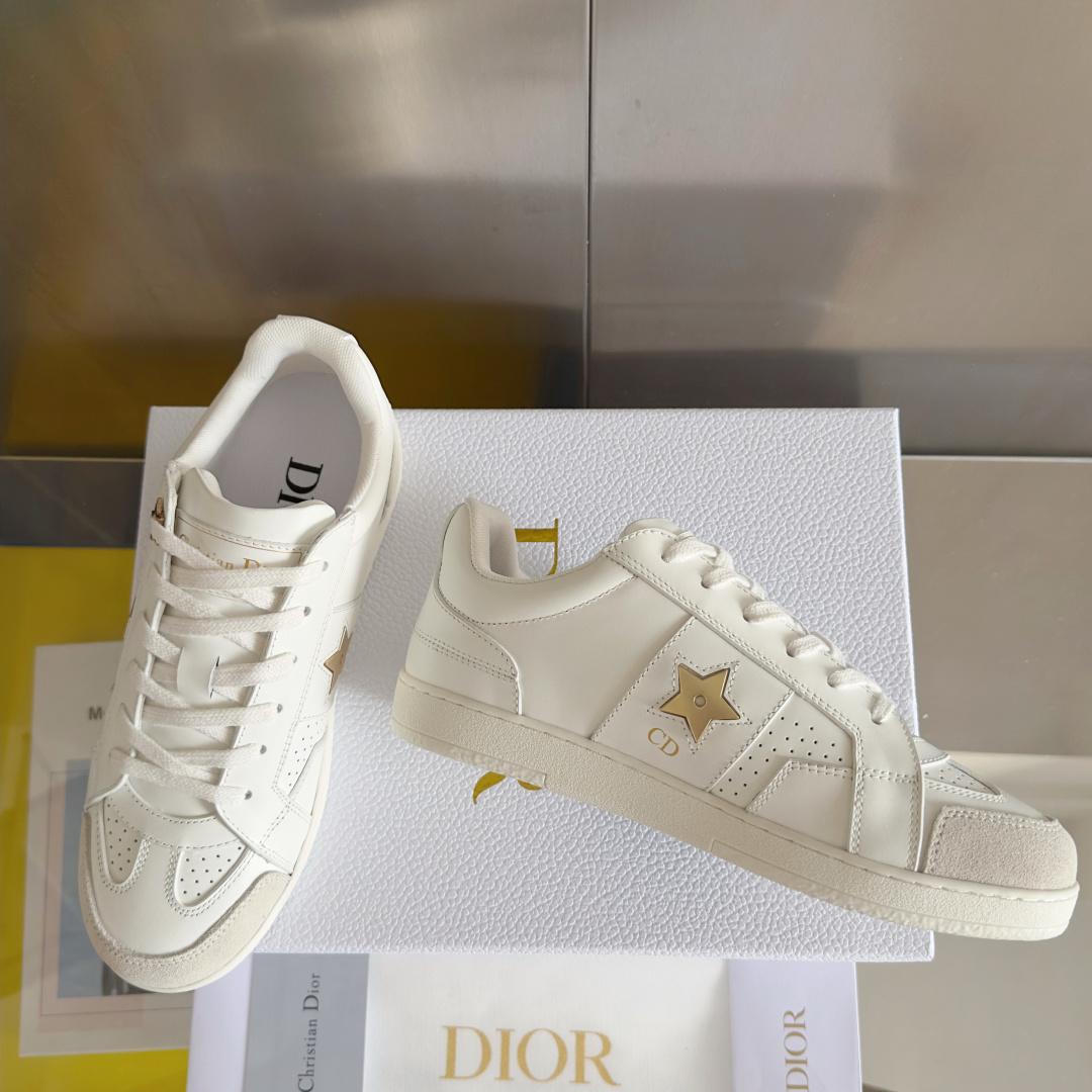 顶级版本:女款
Dior 迪奥D家最新配色 Star 系列 休闲 运动鞋 小白鞋 板鞋
原版购入开发 做