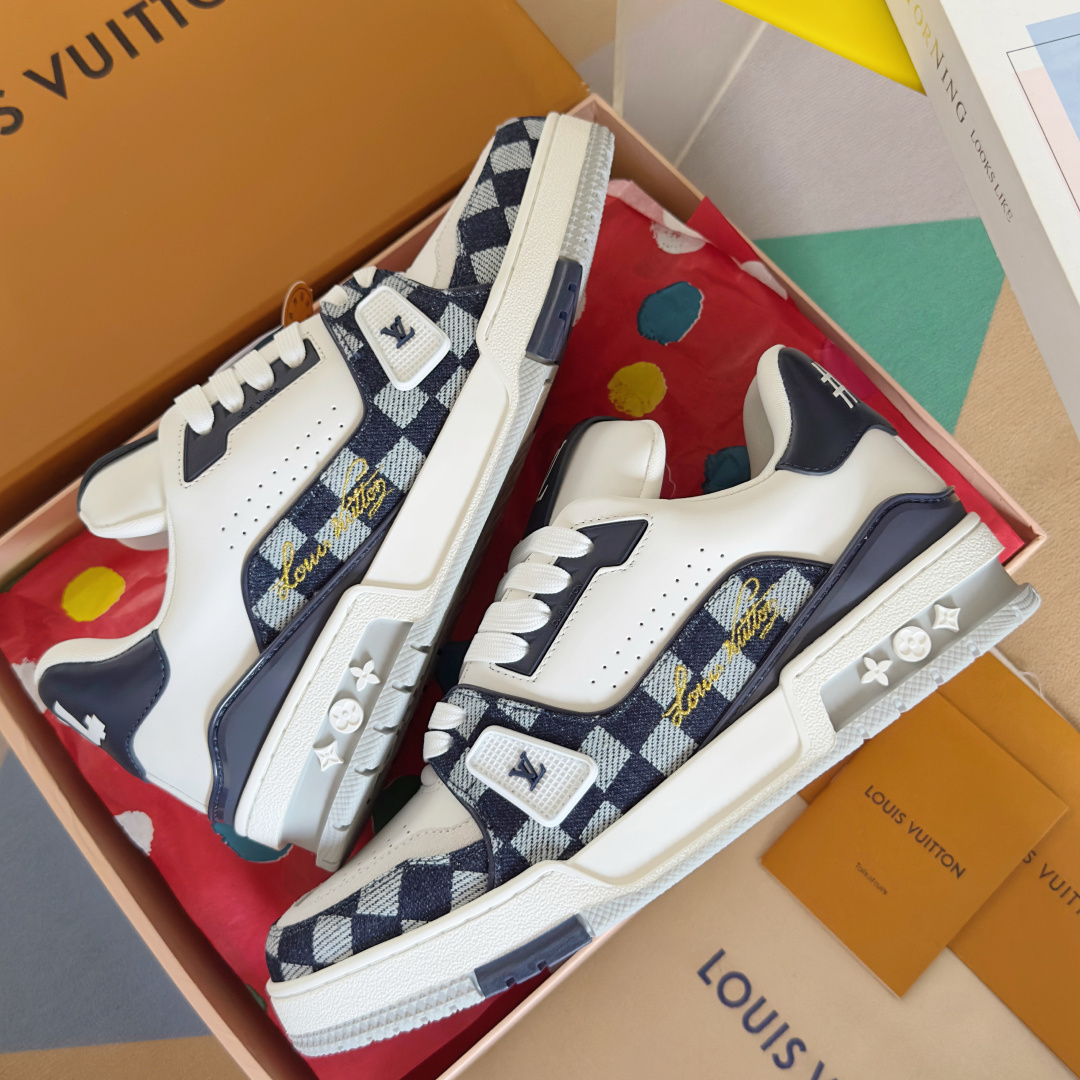 顶级版本:情侣款
LV Trainer路易威登 ingo联名 驴牌 L家 情侣款 休闲 运动鞋 滑板鞋