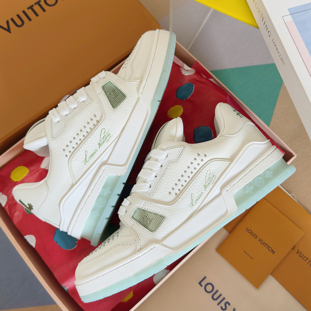 顶级版本：男款
LV Trainer路易威登 驴牌 L家 情侣款 休闲 运动鞋 滑板鞋
原版购入开发 做