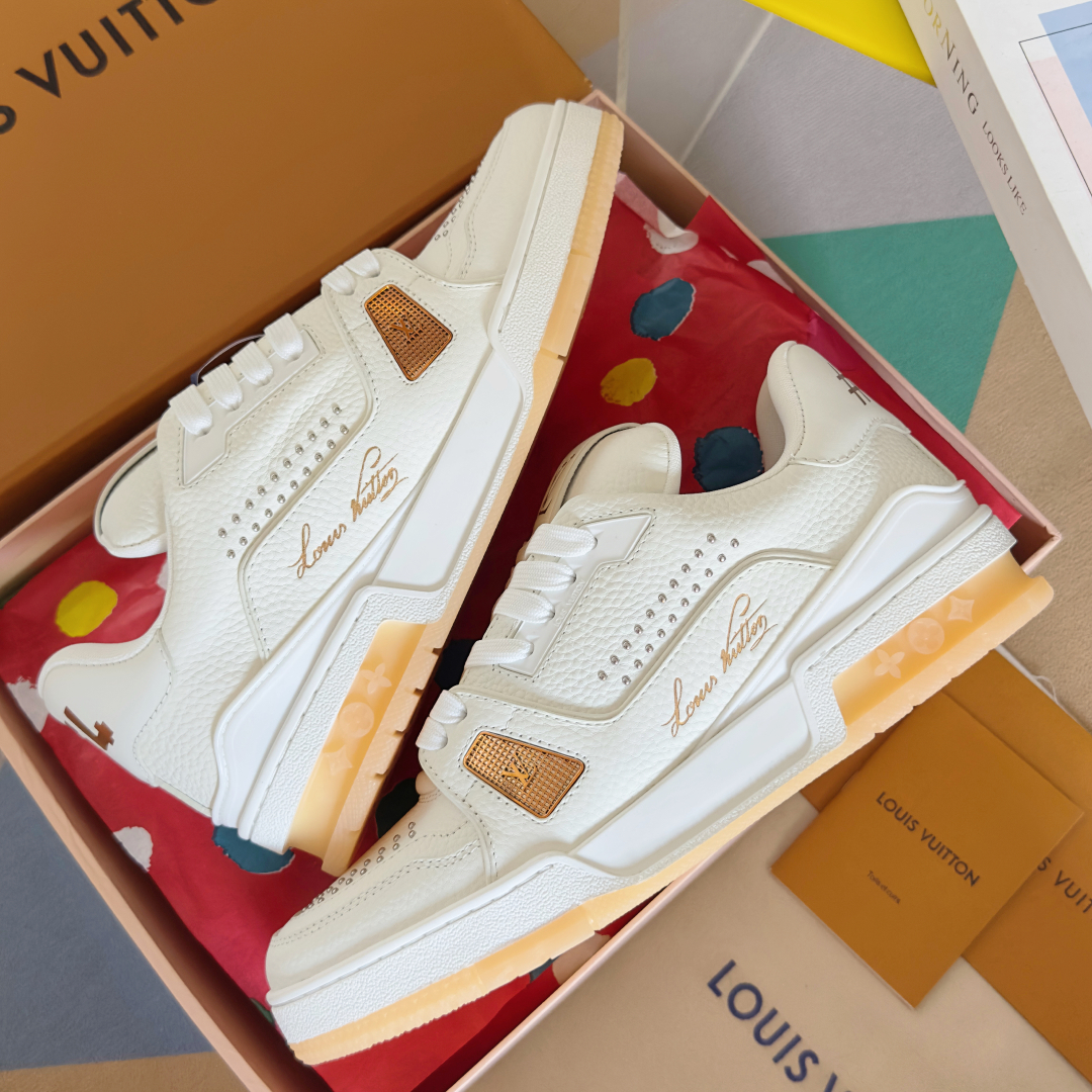 顶级版本：男款
LV Trainer路易威登 驴牌 L家 情侣款 休闲 运动鞋 滑板鞋
原版购入开发 做