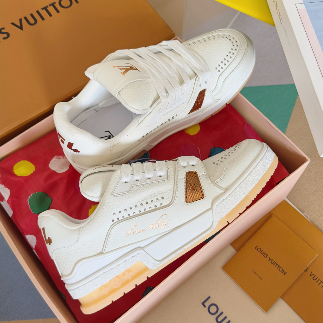 顶级版本：男款
LV Trainer路易威登 驴牌 L家 情侣款 休闲 运动鞋 滑板鞋
原版购入开发 做
