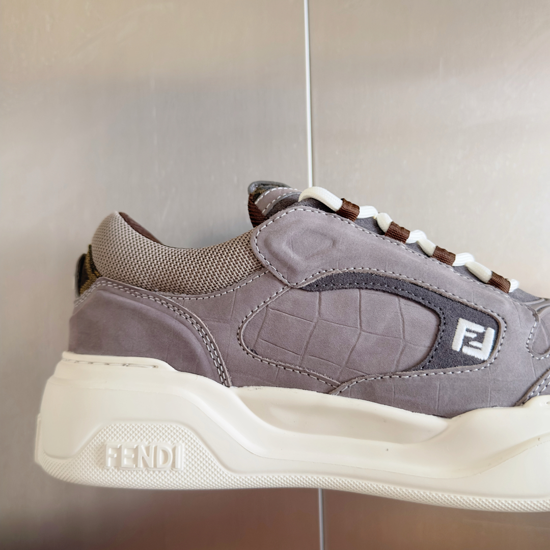 顶级版本：男款Fendi 芬迪 最新 Force系列 FF厚底 休闲 运动鞋 板鞋原版购入开发 做货 这