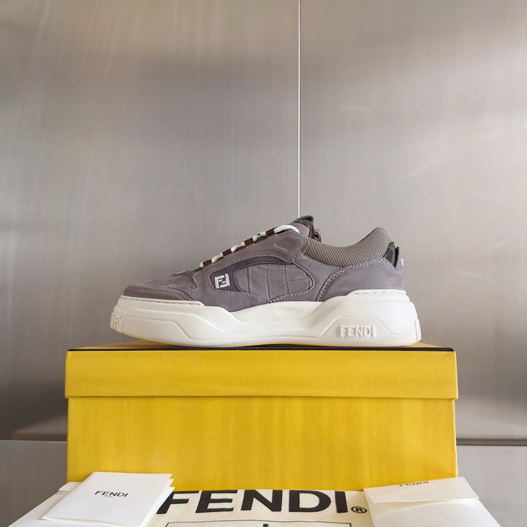 顶级版本：男款Fendi 芬迪 最新 Force系列 FF厚底 休闲 运动鞋 板鞋原版购入开发 做货 这