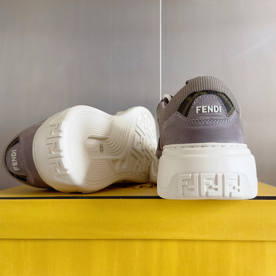 顶级版本：男款Fendi 芬迪 最新 Force系列 FF厚底 休闲 运动鞋 板鞋原版购入开发 做货 这