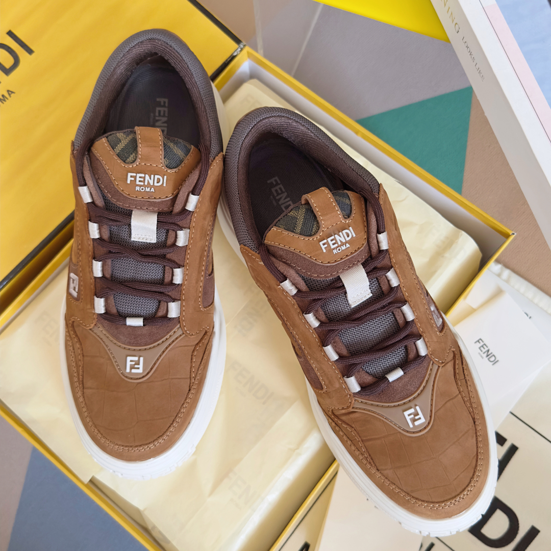 顶级版本：男款Fendi 芬迪 最新 Force系列 FF厚底 休闲 运动鞋 板鞋原版购入开发 做货 这