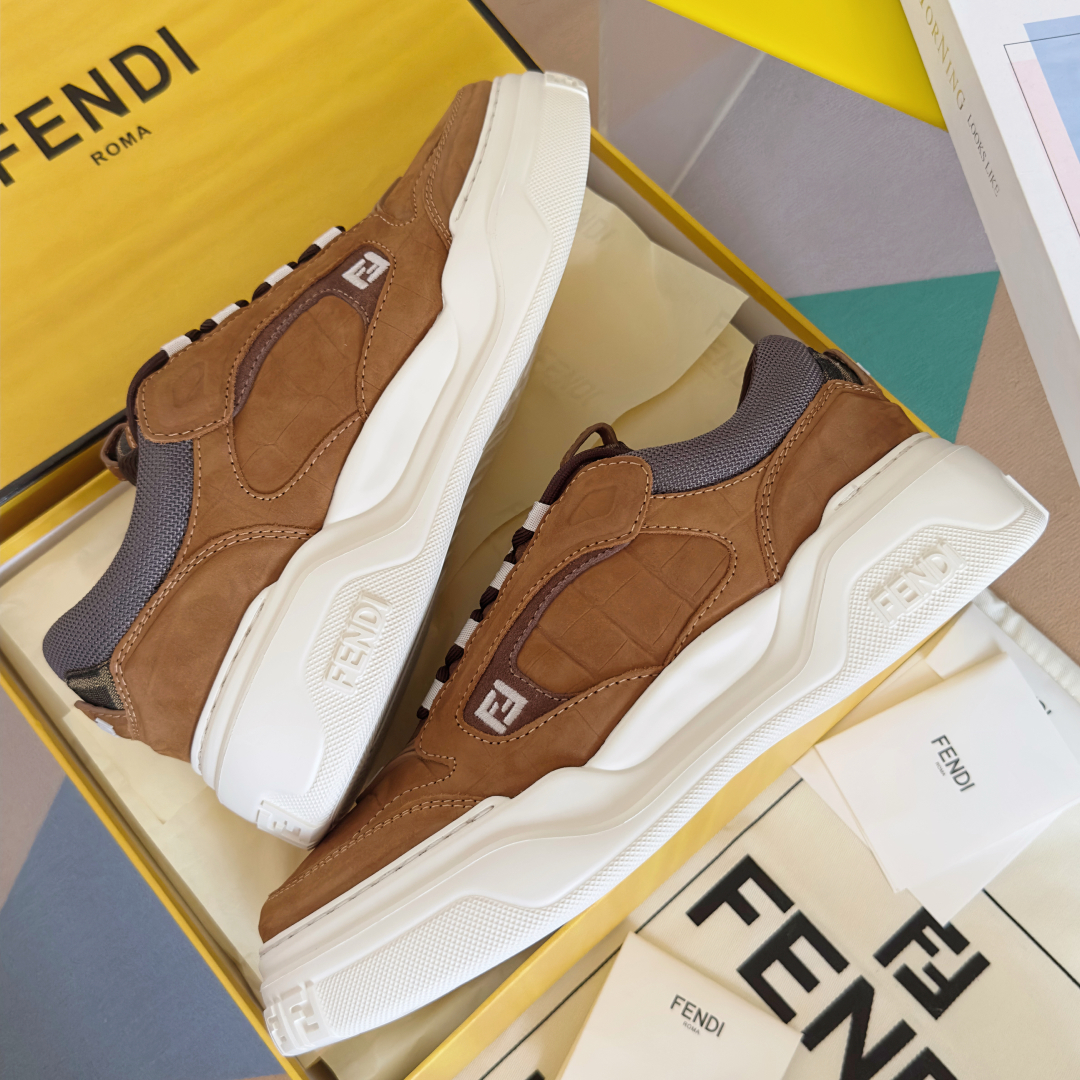 顶级版本：男款Fendi 芬迪 最新 Force系列 FF厚底 休闲 运动鞋 板鞋原版购入开发 做货 这
