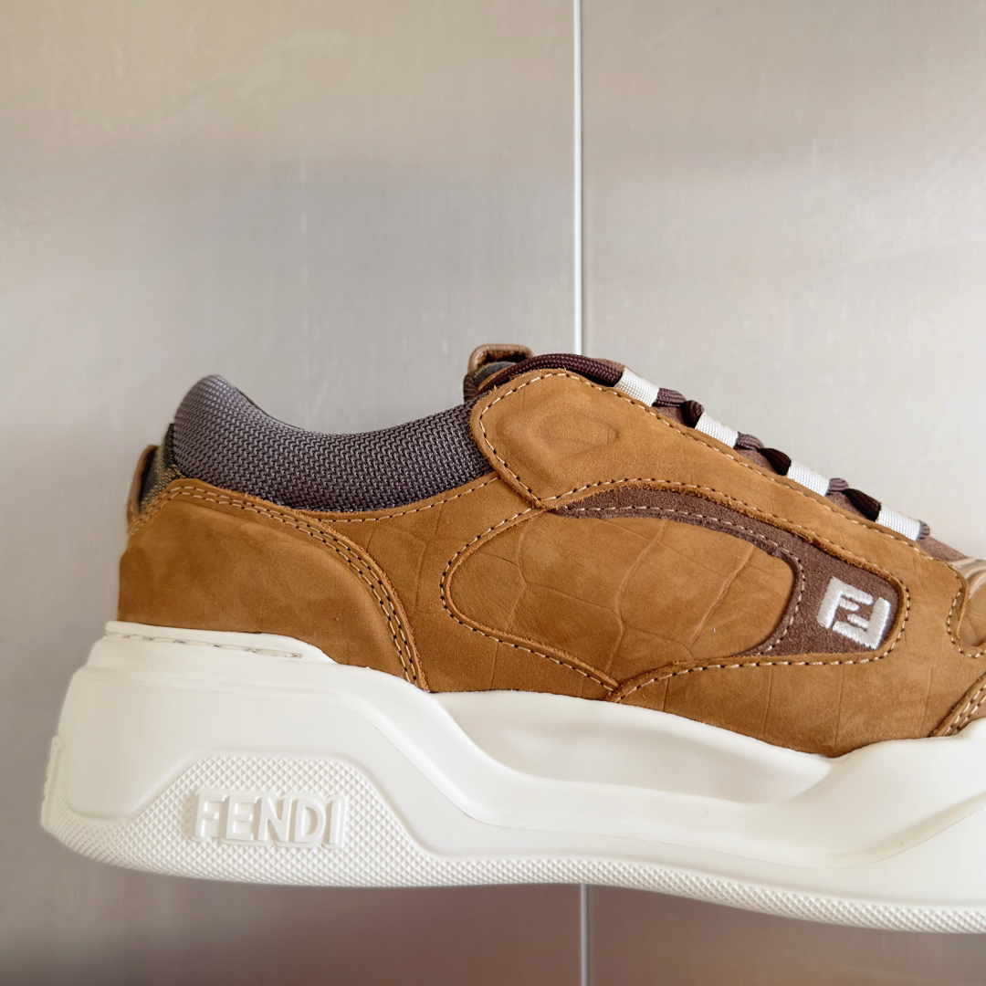 顶级版本：男款Fendi 芬迪 最新 Force系列 FF厚底 休闲 运动鞋 板鞋原版购入开发 做货 这