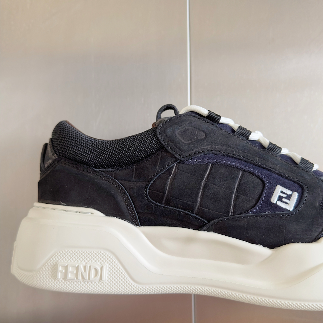 顶级版本：男款Fendi 芬迪 最新 Force系列 FF厚底 休闲 运动鞋 板鞋原版购入开发 做货 这