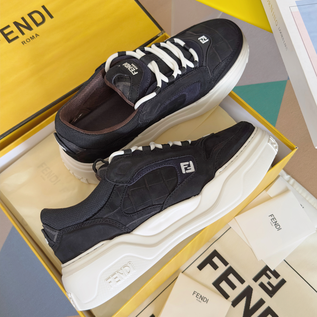 顶级版本：男款Fendi 芬迪 最新 Force系列 FF厚底 休闲 运动鞋 板鞋原版购入开发 做货 这