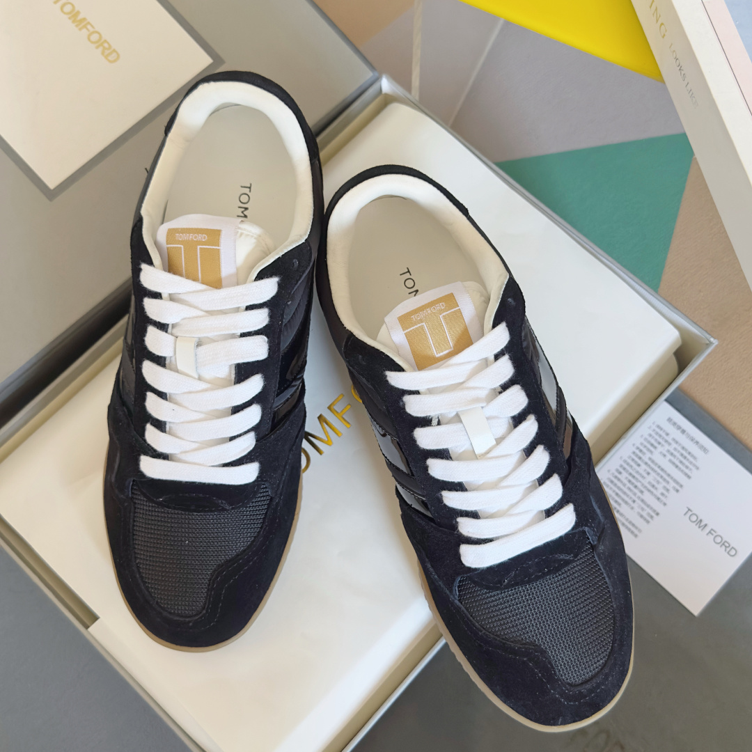 NO:616234,Top version of couple's model Tom Ford Tom Ford Terence series TF couple's model Suede Jackson Casual sneakers Original purchased and developed Made in suede Terence Casual sneakers blue and white colors to express the vitality of spring Beautiful packaging at the delivery counter Fabric: Original custom imported top layer cowhide Custom imported soft sheepskin lining Original molded non-slip rubber sole sole Thickness 3CM Size: Women's 36-40 /  Men's 39-45, casual shoes/sports shoes, tom ford, tom ford, sneakers, cowhide, sheepskin, chamois leather19860909顶级版本情侣款 Tom Ford汤姆福特 Terence系列 TF情侣款 麂皮 杰克逊 休闲 运动鞋 原版购入开发 做货 绒面 Terence 休闲运动鞋蓝白色彩演绎春日活力 配送专柜精美包装 面料:原版定制进口头层牛皮 内里定制进口柔软羊皮里 鞋底原版开模防滑橡胶材质 底厚3CM Size : 女款36-40 / 男款39-45,休闲鞋/运动鞋,tom ford,tom ford,sneakers,cowhide,sheepskin,chamois leather,Women's Shoes