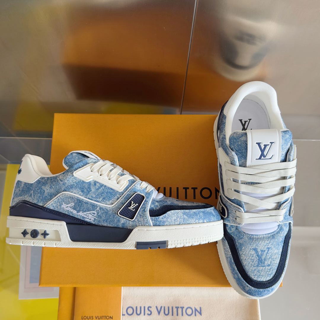 Louis Vuitton Trainer Sneakers: Monogram Denim, Cloud Design, Limited Edition 3 cmp i1764251903452 5065 0 1