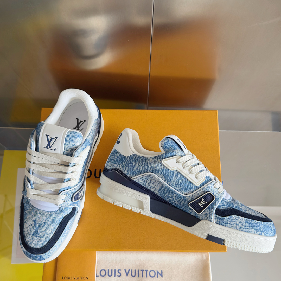 Louis Vuitton Trainer Sneakers: Monogram Denim, Cloud Design, Limited Edition 4 cmp i1764251903457 6216 0 2