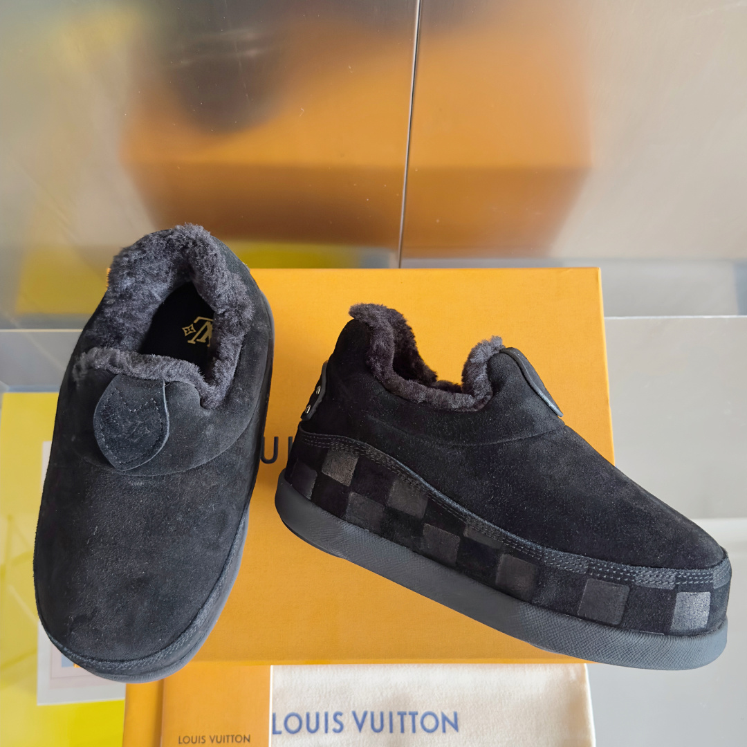 Louis Vuitton x Nigo Yeti Sneakers: Premium Leather, Comfort Fit (Unisex) 4 cmp i1764252211420 1766 0 2