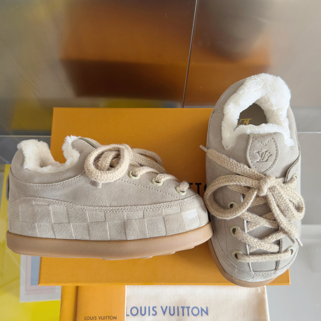 Louis Vuitton x Nigo Yeti Sneakers: Stylish Leather Lace-Up Shoes 3 cmp i1764252272661 5856 0 1