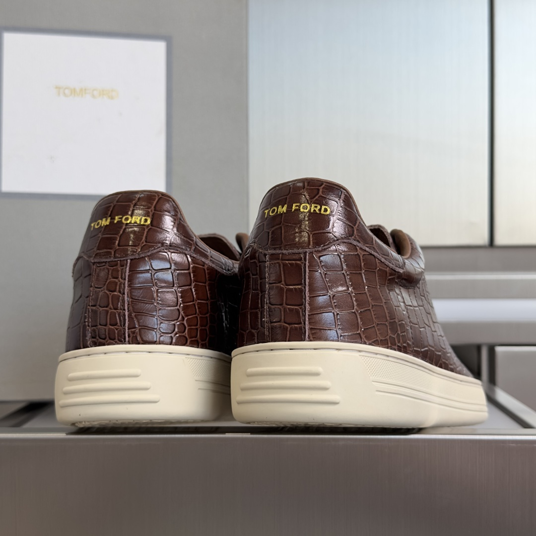 Brown Croc-Pattern Low-Top Sneakers