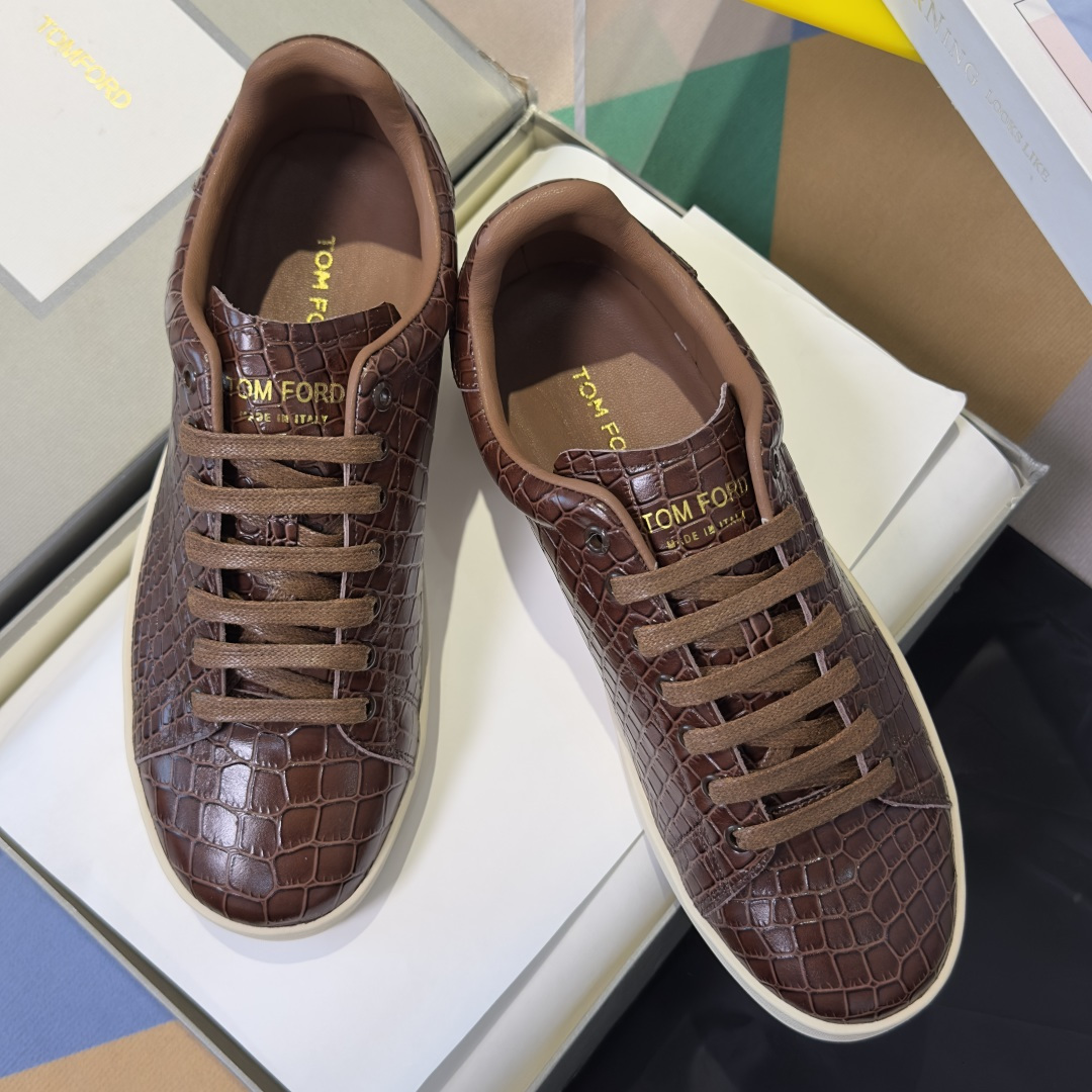 Brown Croc-Pattern Low-Top Sneakers