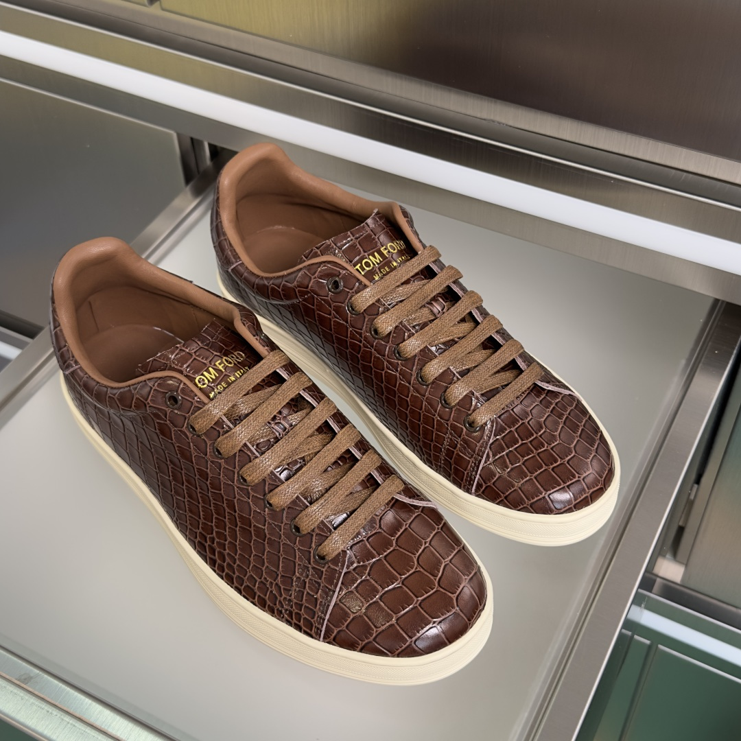 Brown Croc-Pattern Low-Top Sneakers