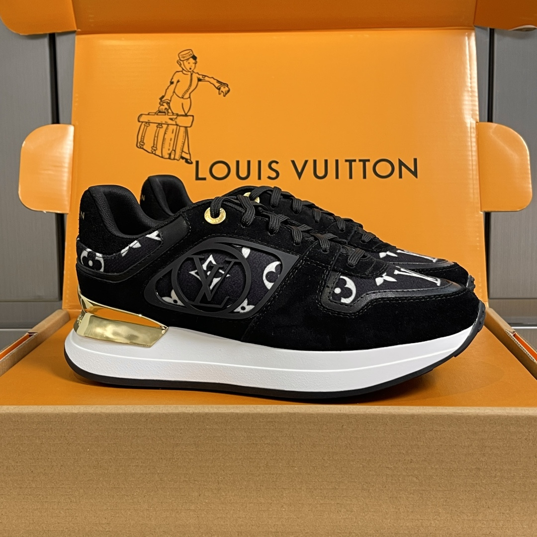 NO:694321,Top version of women's model LV donkey brand L home classic series Run Away casual sneakers. Original purchase, development and production. This Run Away sneaker is made of cow leather with classic Monogram canvas trim and a large LV Circle logo on one side. The technical outsole adopts an invisible heightening design, unique craftsmanship, and equipped with eye-catching metal cushions. Exquisite packaging at the delivery counter. Fabric: Original customized first-layer cowhide + technical mesh. Inner: Imported breathable mesh lining.  Sole: original molded ultra-light foam + TPU material, sole thickness 3CM [increased by 6CM] Size: women's 35-40, order 41, casual shoes/sports shoes, louis vuitton, louis vuitton, louis vuitton, sneakers, cowhide19860909顶级版本女款 LV驴牌L家 经典系列Run Away 休闲 运动鞋 原版购入开发 做货 此款 Run Away 运动鞋以牛皮革搭配经典 Monogram 帆布饰边,一侧饰有大号 LV Circle 标识.科技外底处采用隐形增高设计,匠心独运,并配有亮眼的金属缓冲垫. 配送专柜精美包装 面料 : 原版定制头层牛皮+科技网面 内里 : 进口透气网里 鞋底 : 原版开模超轻发泡+TPU材质 底厚 3CM【增高6CM Size : 女款35-40订41,休闲鞋/运动鞋,louis vuitton,louis vuitton,louis vuitton,sneakers,cowhide,Women's Shoes