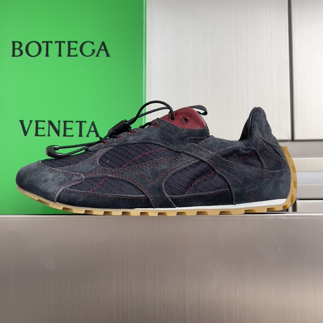 顶级版本:情侣款 Bottega Veneta 葆蝶家BV最新款Orbit Flash系列 情侣款 复古 网面 休闲 顶级版本:情侣款 Bottega Veneta 葆蝶家BV最新款Orbit Flash系列 情侣款 复古 网面 休闲