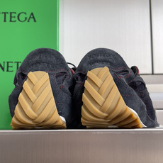 顶级版本:情侣款 Bottega Veneta 葆蝶家BV最新款Orbit Flash系列 情侣款 复古 网面 休闲 顶级版本:情侣款 Bottega Veneta 葆蝶家BV最新款Orbit Flash系列 情侣款 复古 网面 休闲