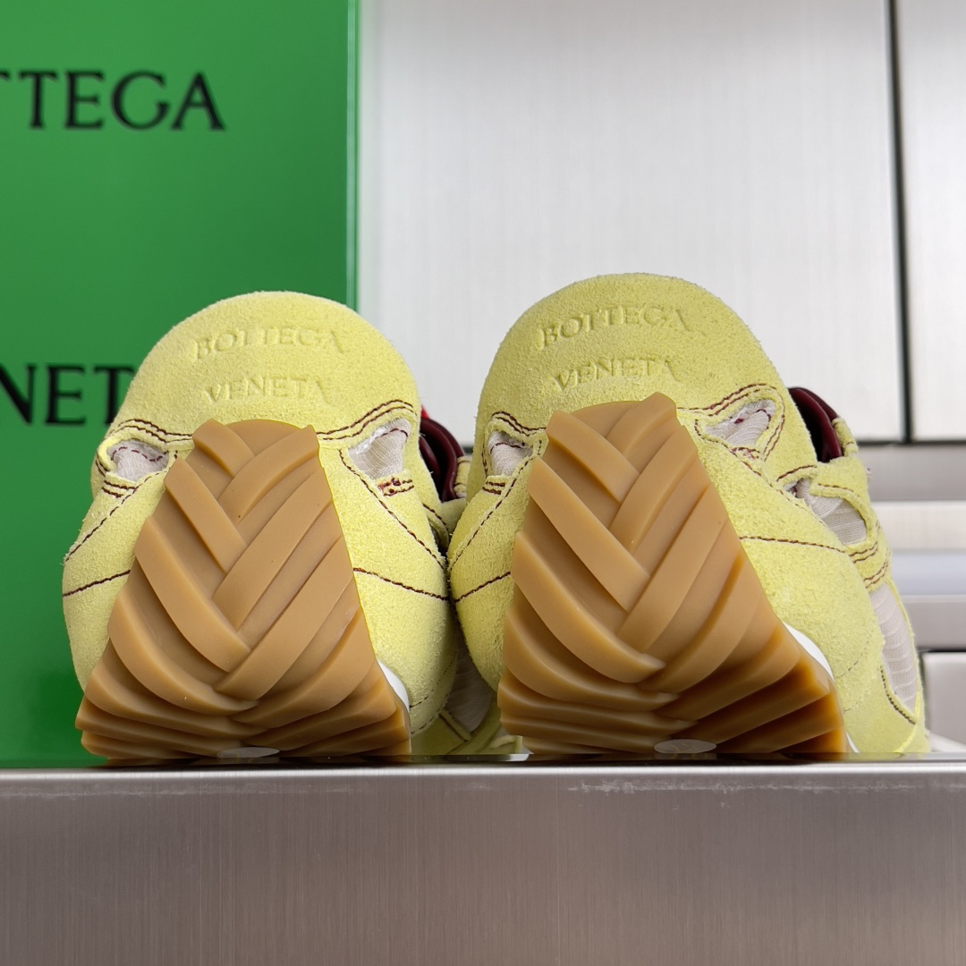 顶级版本:情侣款 Bottega Veneta 葆蝶家BV最新款Orbit Flash系列 情侣款 复古 网面 休闲 顶级版本:情侣款 Bottega Veneta 葆蝶家BV最新款Orbit Flash系列 情侣款 复古 网面 休闲