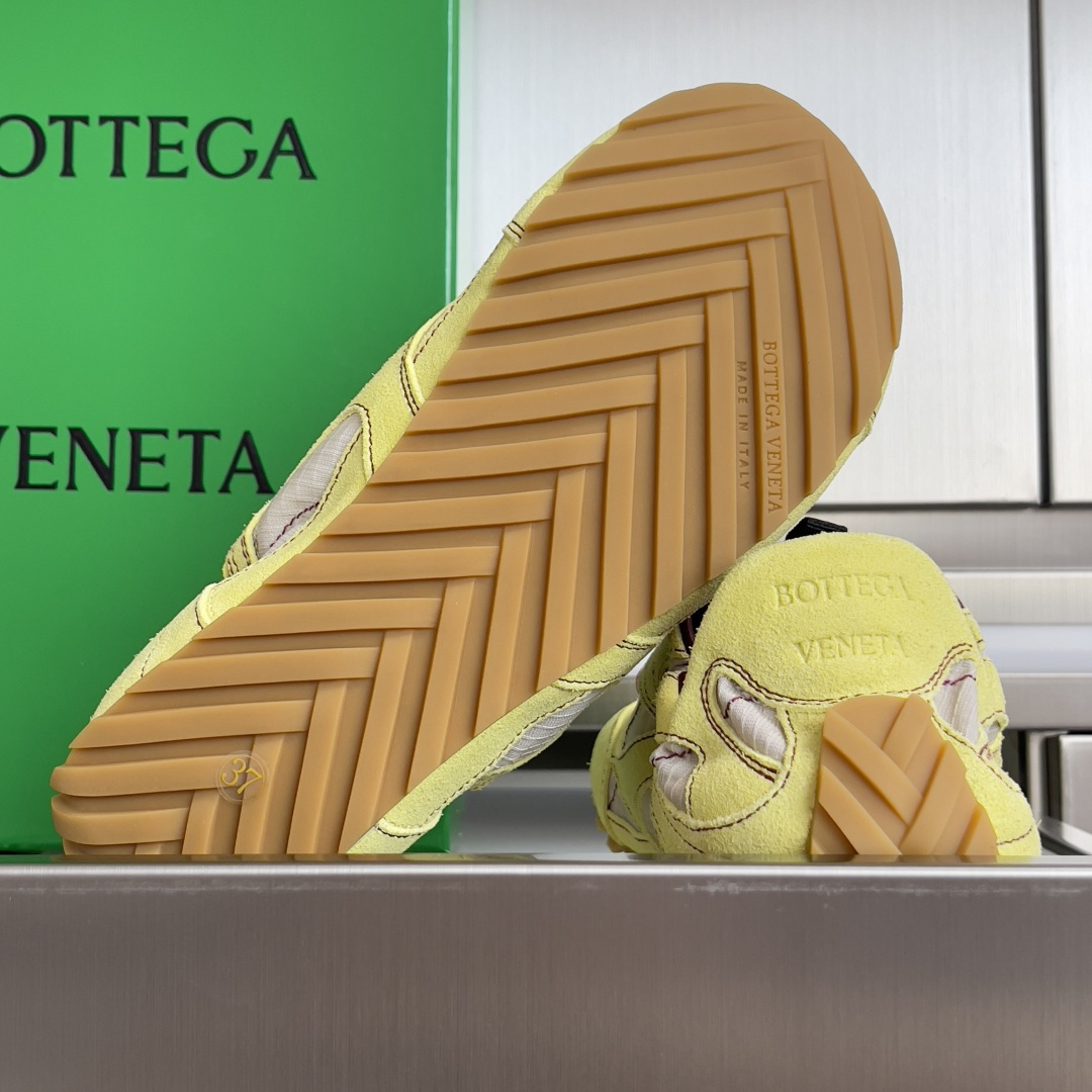 顶级版本:情侣款 Bottega Veneta 葆蝶家BV最新款Orbit Flash系列 情侣款 复古 网面 休闲 顶级版本:情侣款 Bottega Veneta 葆蝶家BV最新款Orbit Flash系列 情侣款 复古 网面 休闲