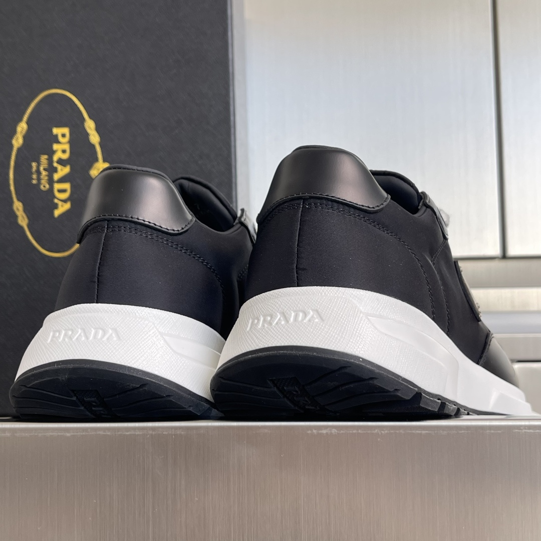 Prada Prada普拉达 P家Re-Nylon系列 厚底 休闲 运动鞋