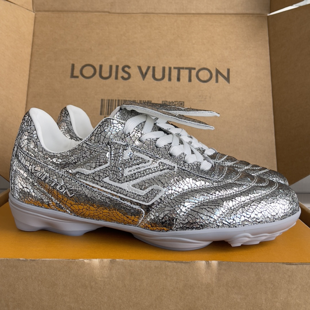Louis Vuitton LV路易威登L家 驴牌 最新Footprint系列 足球运动鞋 休闲 跑鞋