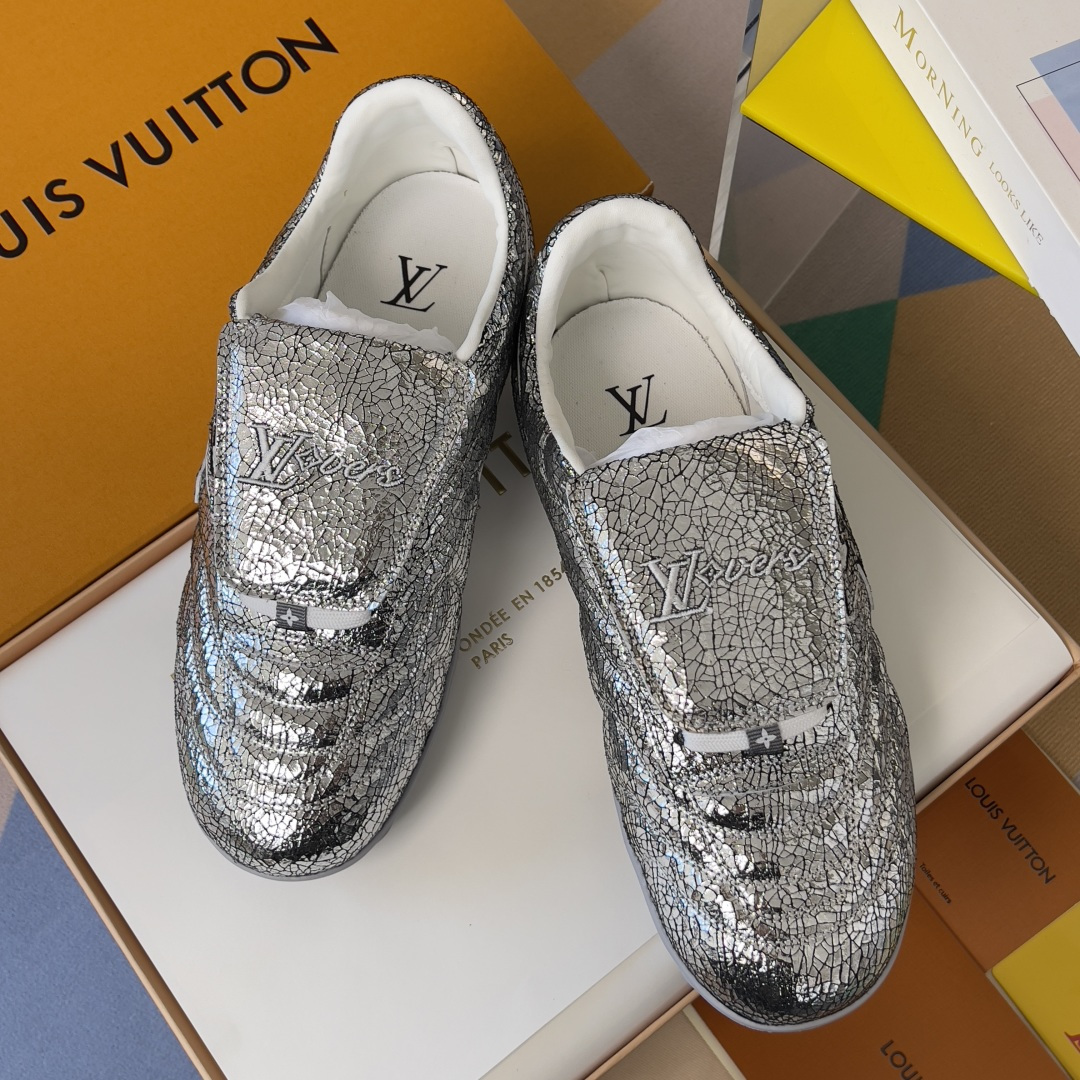 Louis Vuitton LV路易威登L家 驴牌 最新Footprint系列 足球运动鞋 休闲 跑鞋