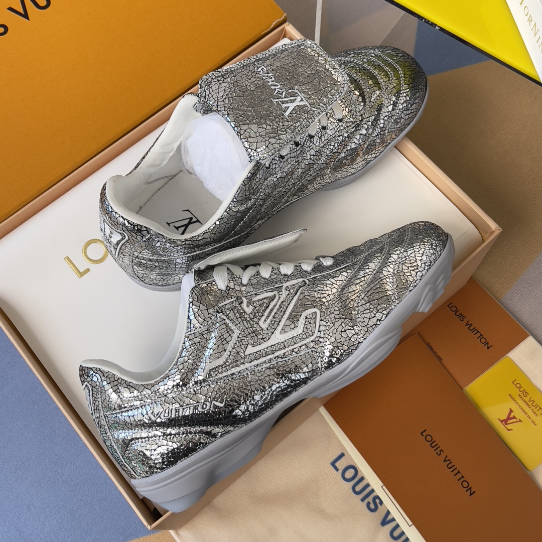 Louis Vuitton LV路易威登L家 驴牌 最新Footprint系列 足球运动鞋 休闲 跑鞋