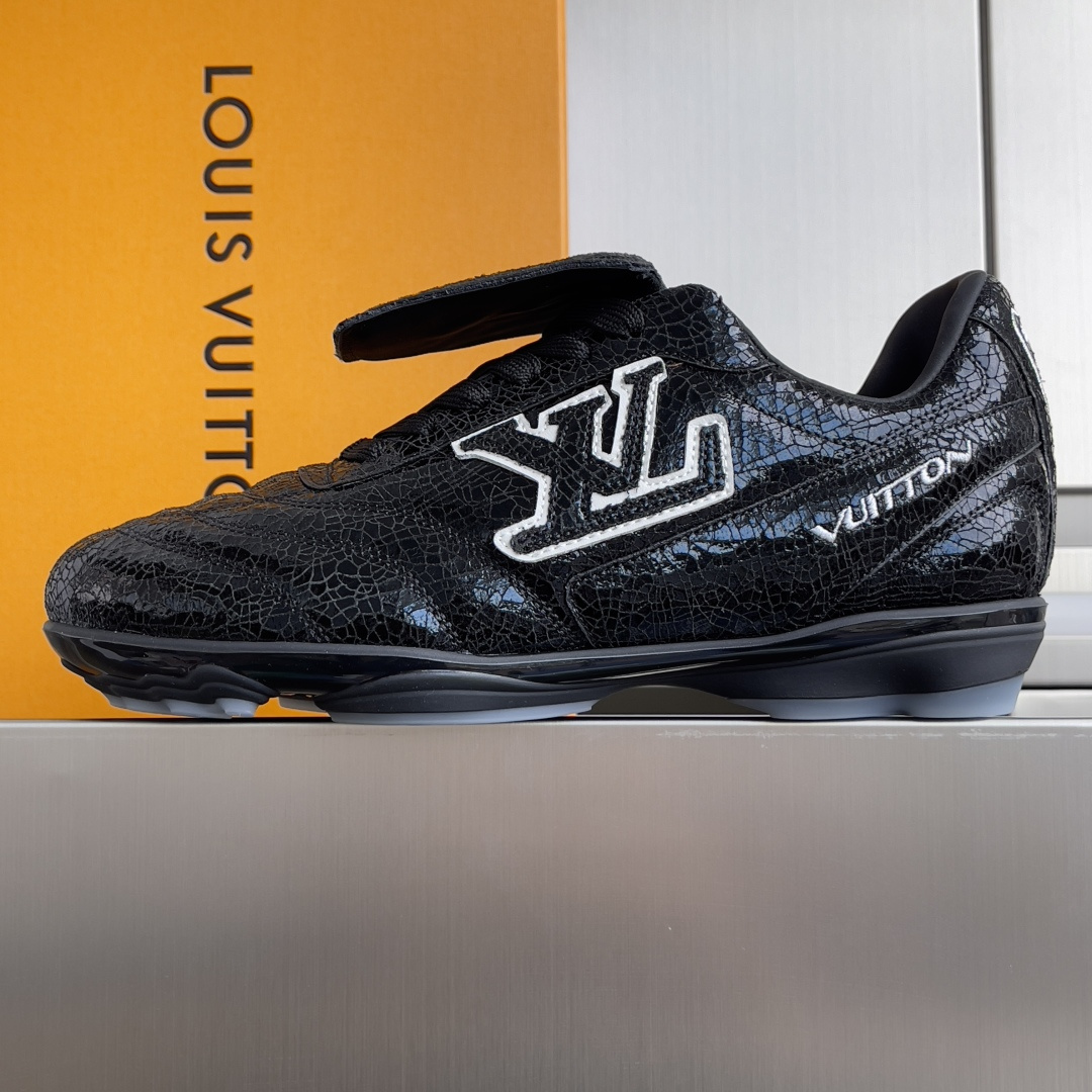 Louis Vuitton LV路易威登L家 驴牌 最新Footprint系列 足球运动鞋 休闲 跑鞋