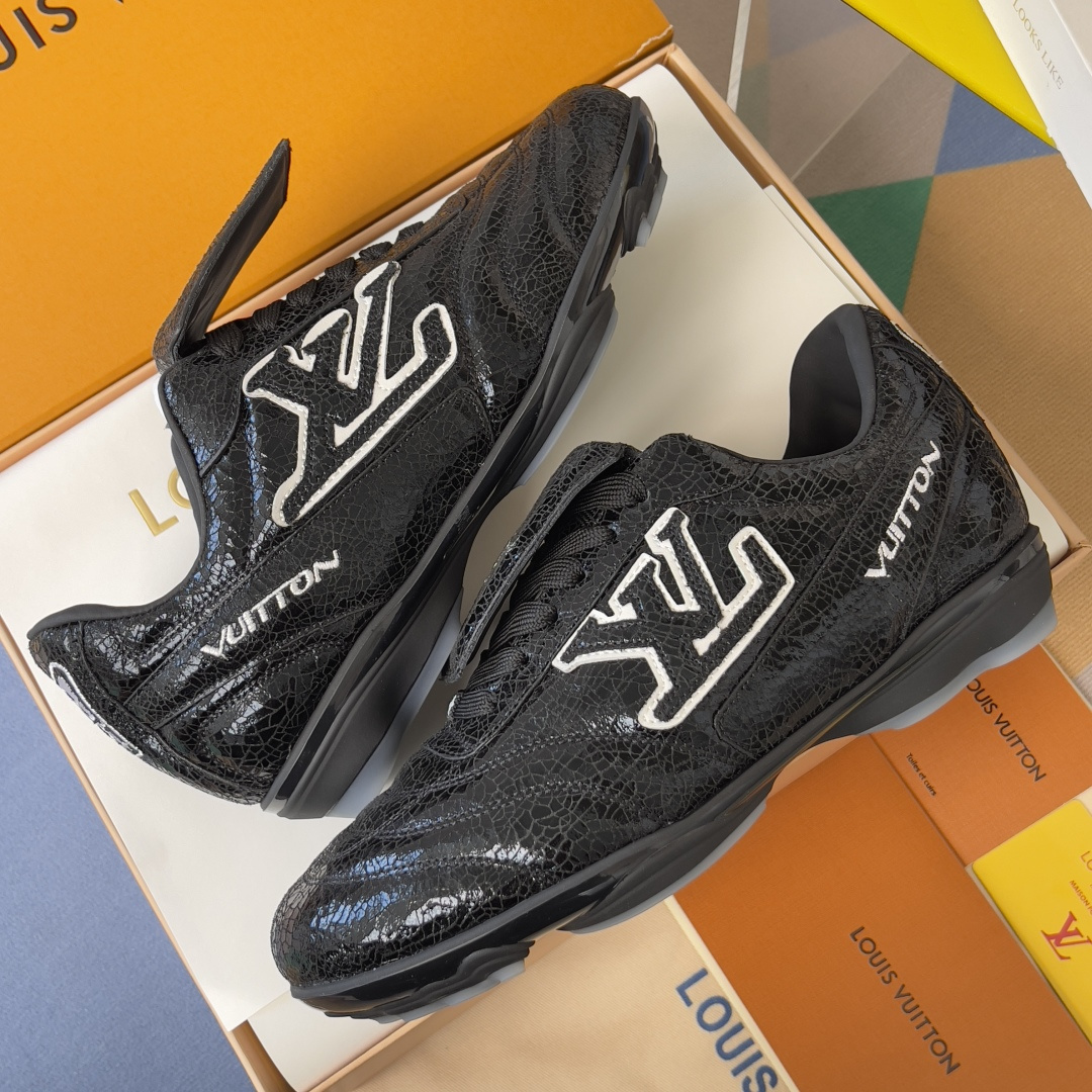 Louis Vuitton LV路易威登L家 驴牌 最新Footprint系列 足球运动鞋 休闲 跑鞋