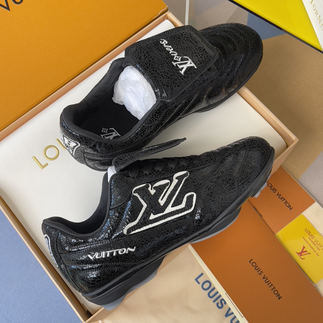 Louis Vuitton LV路易威登L家 驴牌 最新Footprint系列 足球运动鞋 休闲 跑鞋