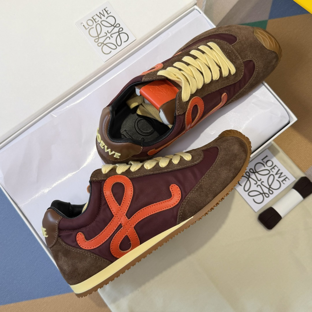 Loewe LOEWE 罗意威 最新走秀款 Ballet Runner 2.0 芭蕾 休闲 运动鞋 德训鞋 阿甘鞋