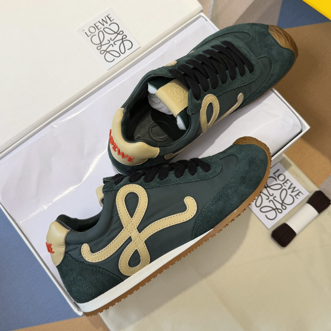 Loewe LOEWE 罗意威 最新走秀款 Ballet Runner 2.0 芭蕾 休闲 运动鞋 德训鞋 阿甘鞋