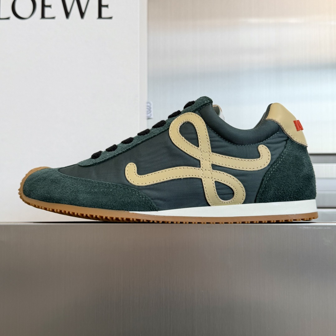 Loewe LOEWE 罗意威 最新走秀款 Ballet Runner 2.0 芭蕾 休闲 运动鞋 德训鞋 阿甘鞋