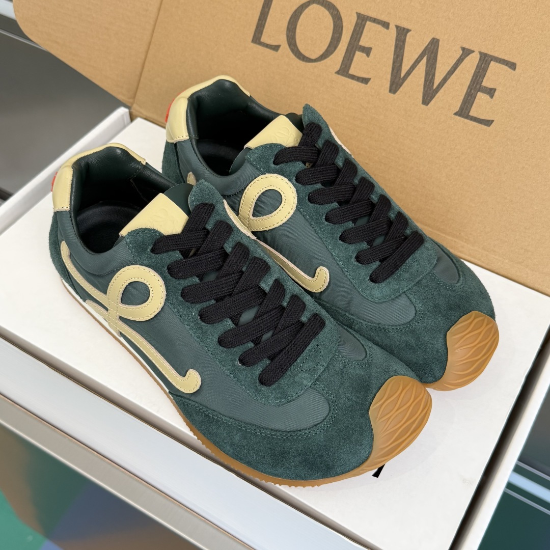 Loewe LOEWE 罗意威 最新走秀款 Ballet Runner 2.0 芭蕾 休闲 运动鞋 德训鞋 阿甘鞋