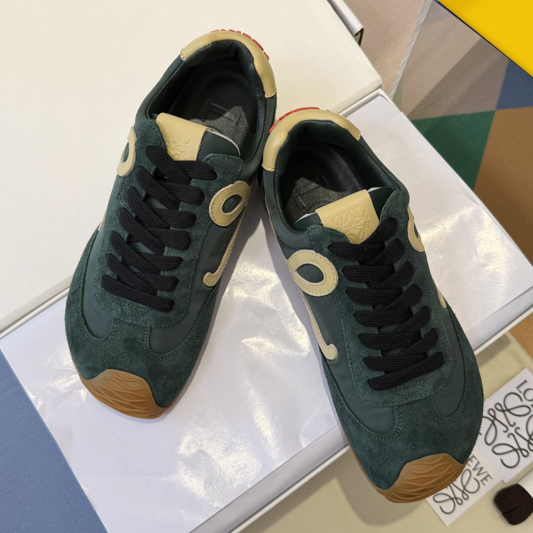 Loewe LOEWE 罗意威 最新走秀款 Ballet Runner 2.0 芭蕾 休闲 运动鞋 德训鞋 阿甘鞋