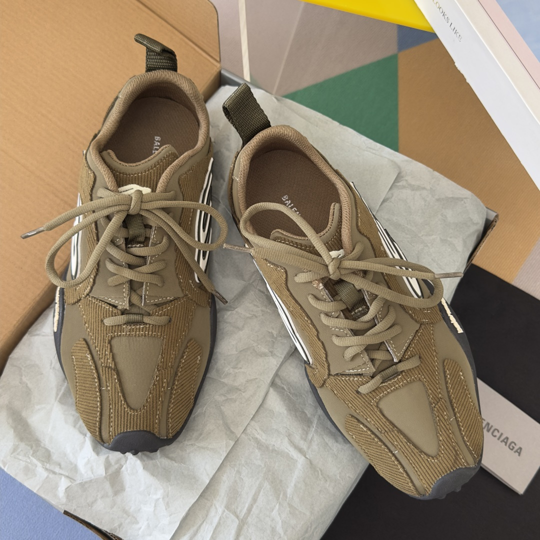 Balenciaga Women's Shoes Top version: women’s version — photo 5