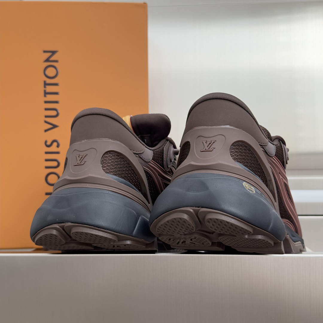 Louis Vuitton LV路易威登 L家 驴牌 Summit系列 户外 休闲 运动鞋 徒步鞋