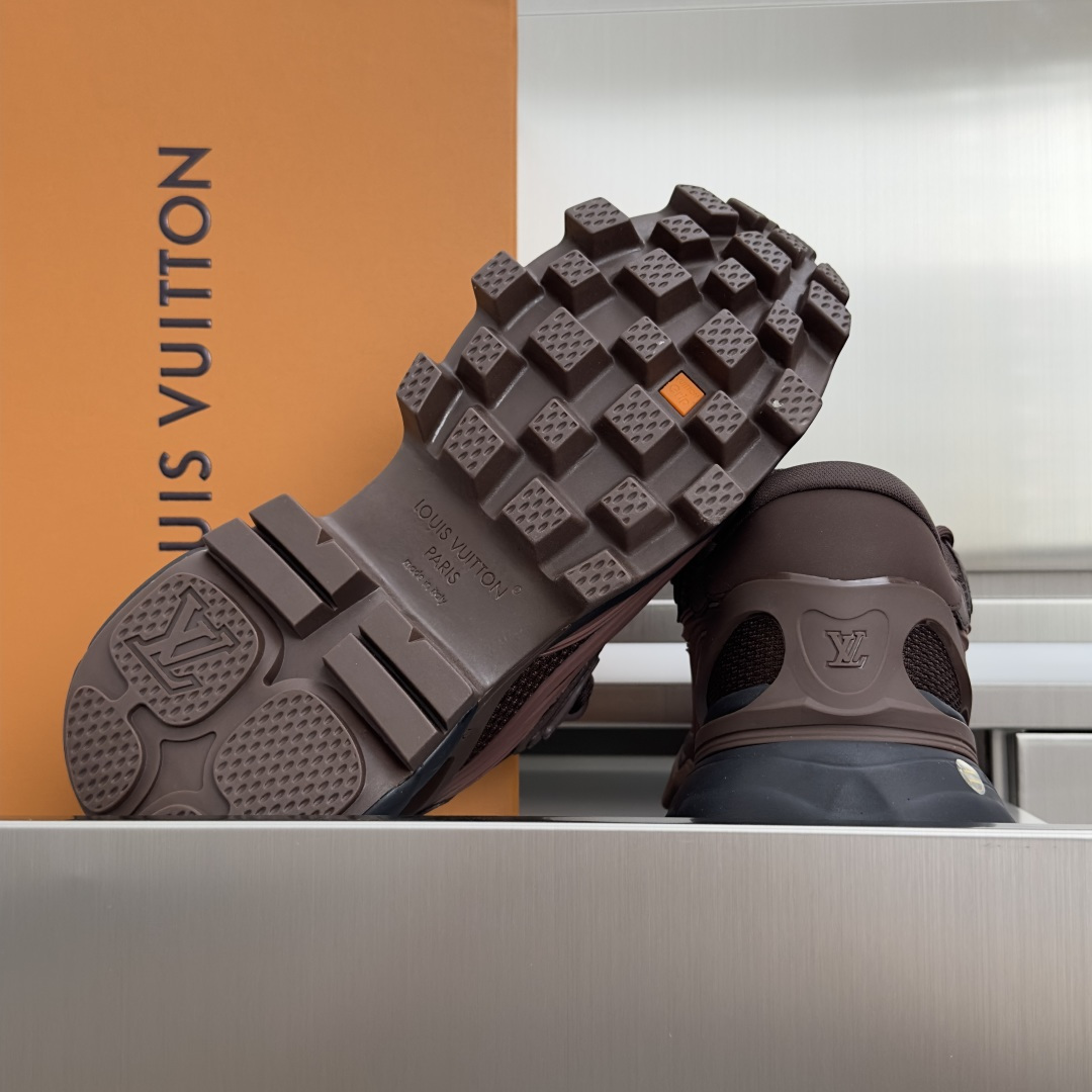 Louis Vuitton LV路易威登 L家 驴牌 Summit系列 户外 休闲 运动鞋 徒步鞋