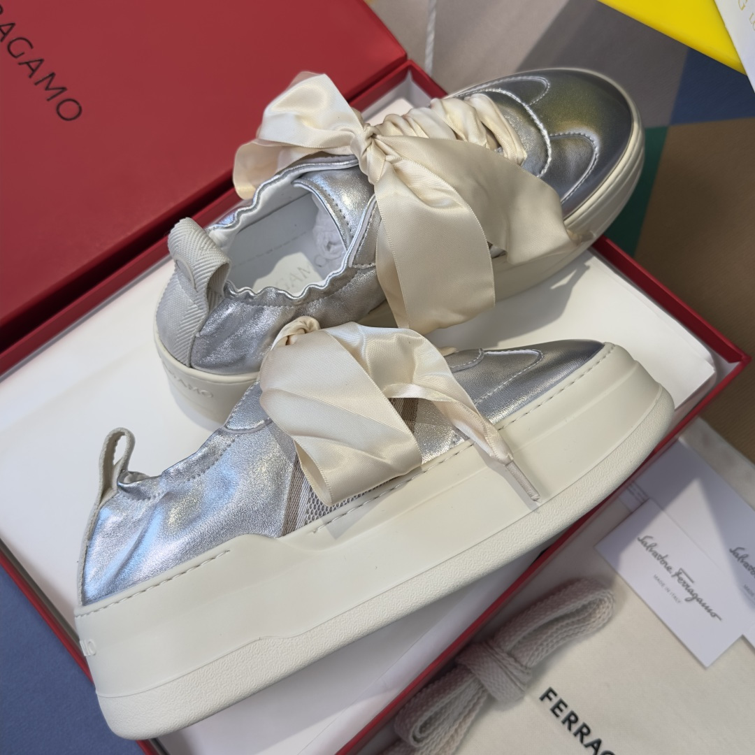 Ferragamo Ferragamo菲拉格慕 最新Vara系列 丝带蝴蝶结 芭蕾舞 厚底 休闲 运动鞋
