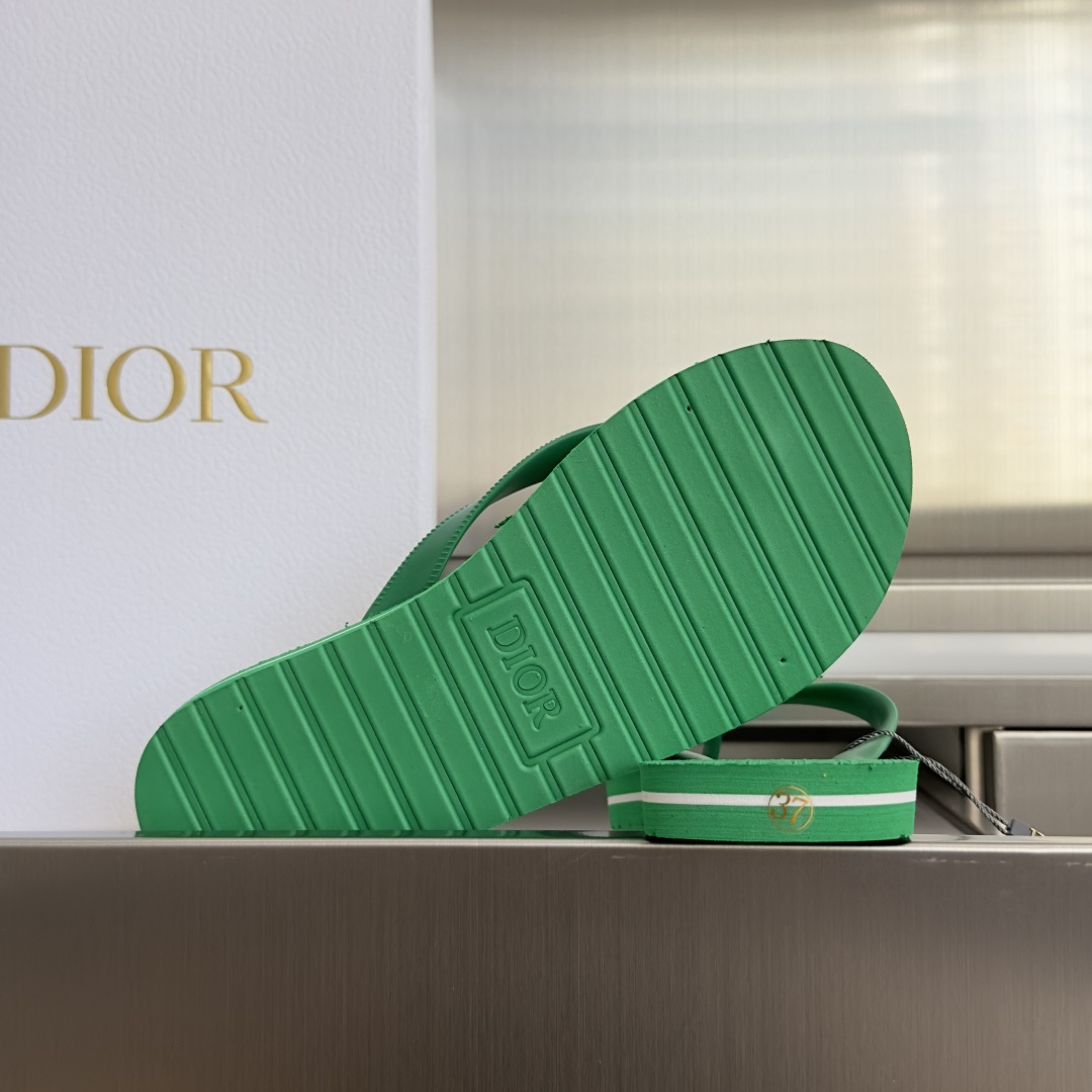 Dior Dior迪奥 26SS 新款 夹脚 人字拖鞋 平底 懒人 凉拖鞋